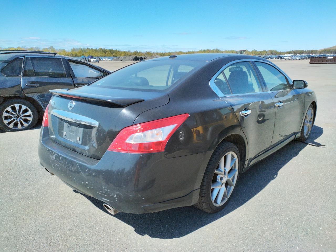 Photo 4 from auction – 2011 NISSAN MAXIMA S with VIN 1N4AA5AP8BC807898