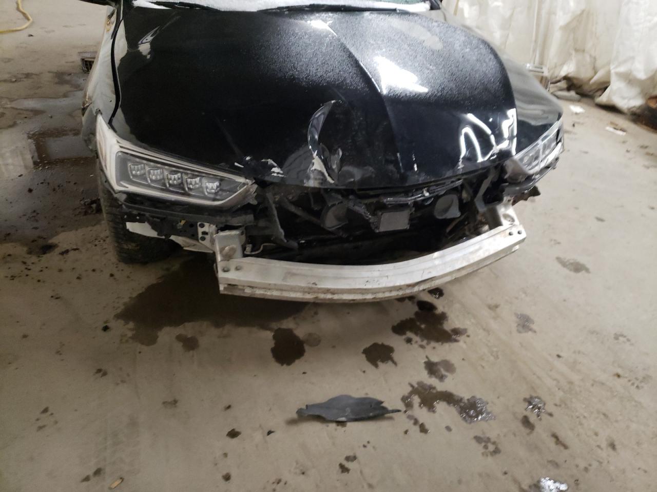 Photo 9 from auction – 2018 ACURA TLX with VIN 19UUB1F35JA010524