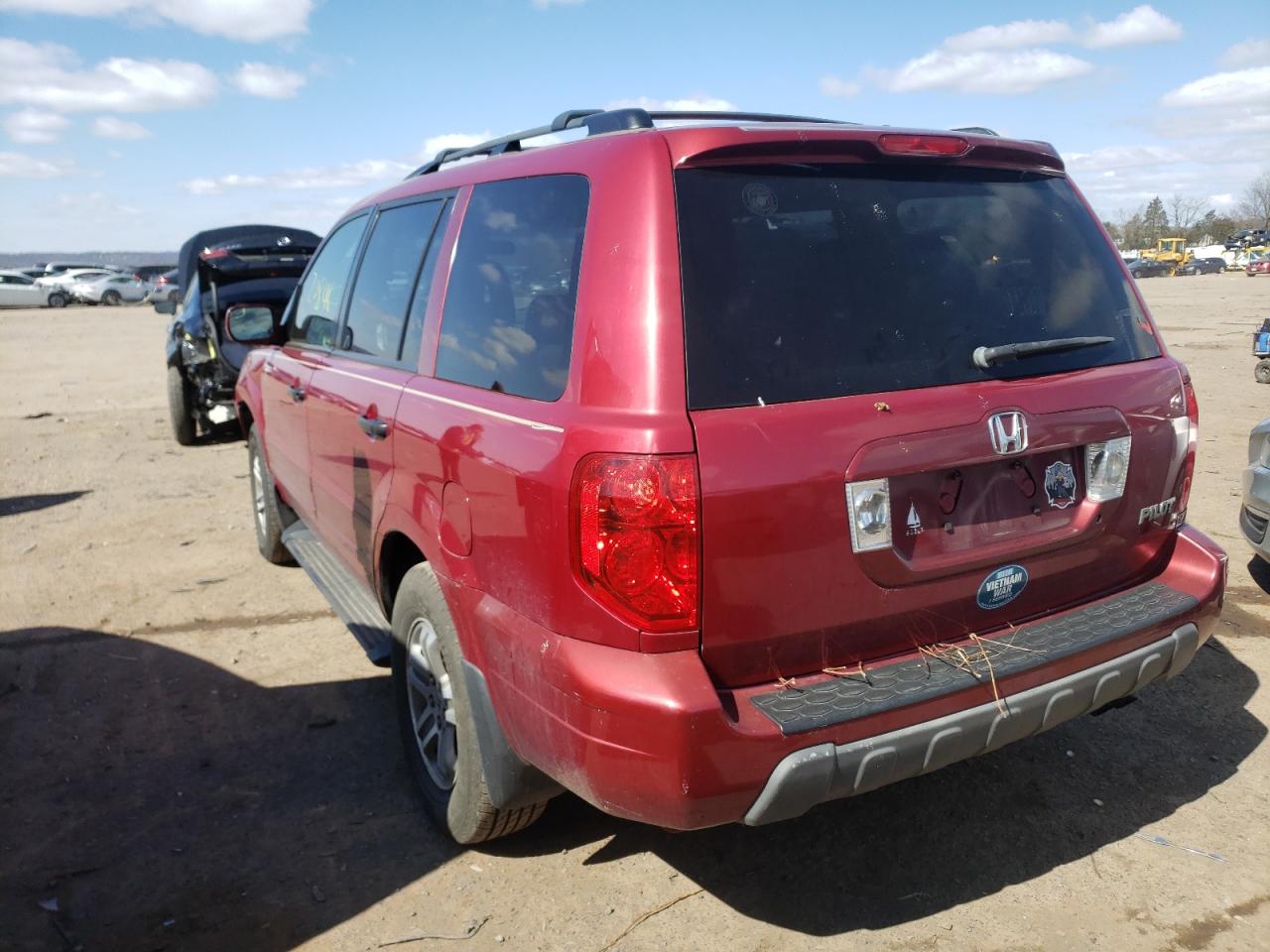 Photo 3 from auction – 2005 HONDA PILOT EXL with VIN 2HKYF18655H512413