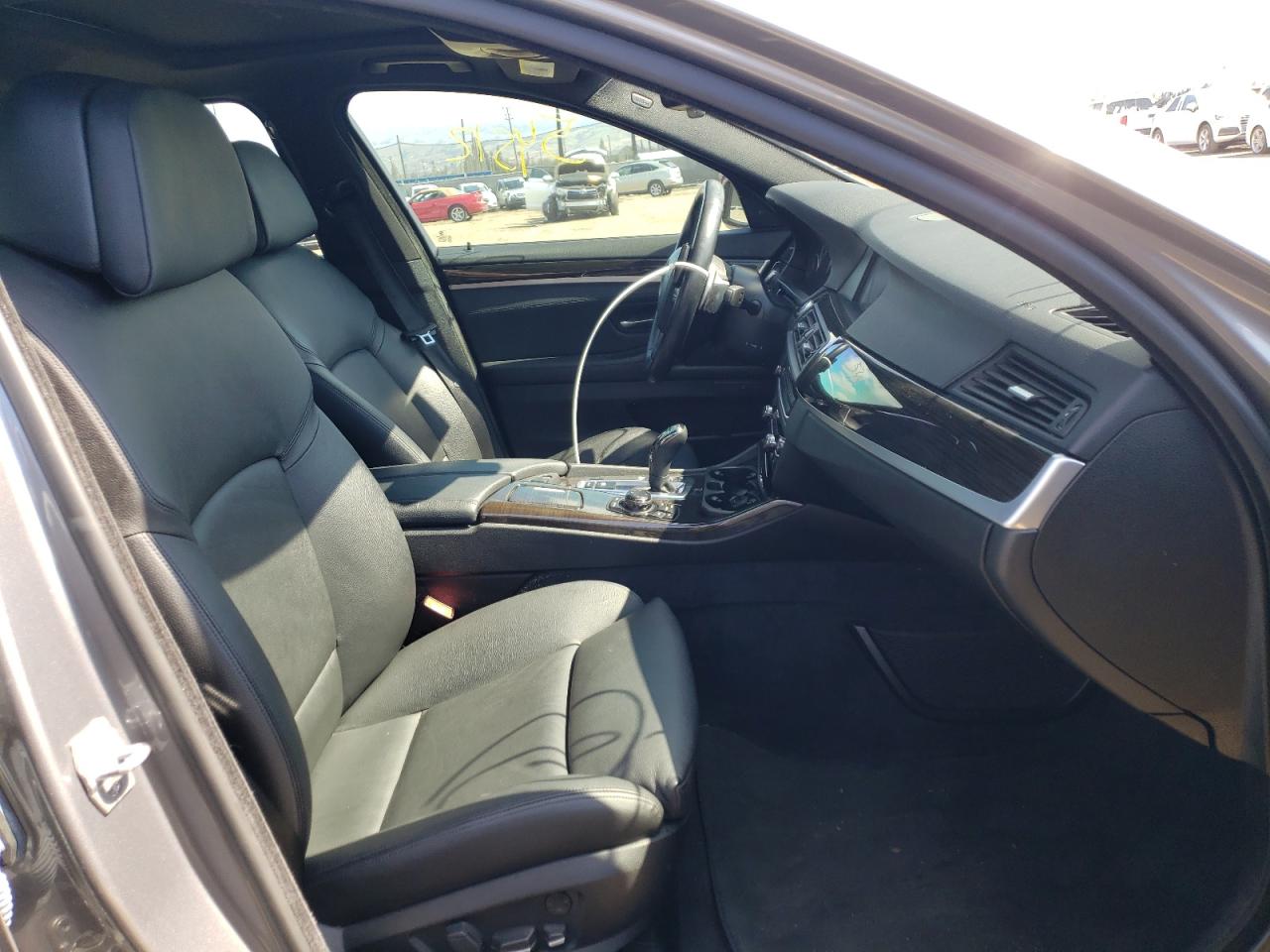 Photo 5 from auction – 2013 BMW 550 I with VIN WBAFR9C58DD226827