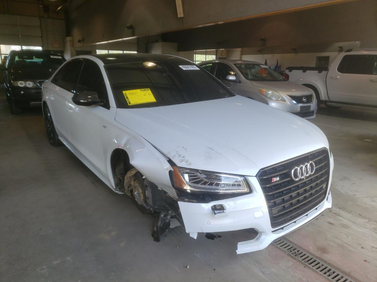 AUDI S8 PLUS QU 2016 with VIN WUAJ5AFD5GN900818 - Photo from auction