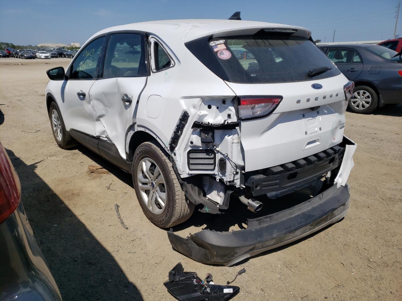 Photo 3 from auction – 2020 FORD ESCAPE S with VIN 1FMCU0F69LUB38707