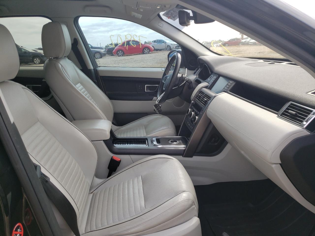 Photo 5 from auction – 2017 LAND ROVER DISCOVERY with VIN SALCR2BG0HH651286