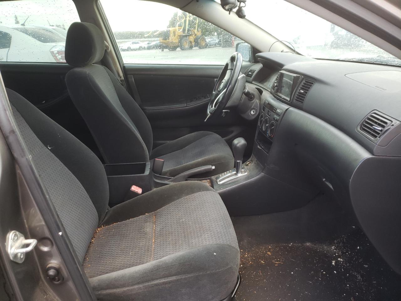 Photo 5 from auction – 2005 TOYOTA COROLLA CE with VIN 1NXBR30E65Z558765