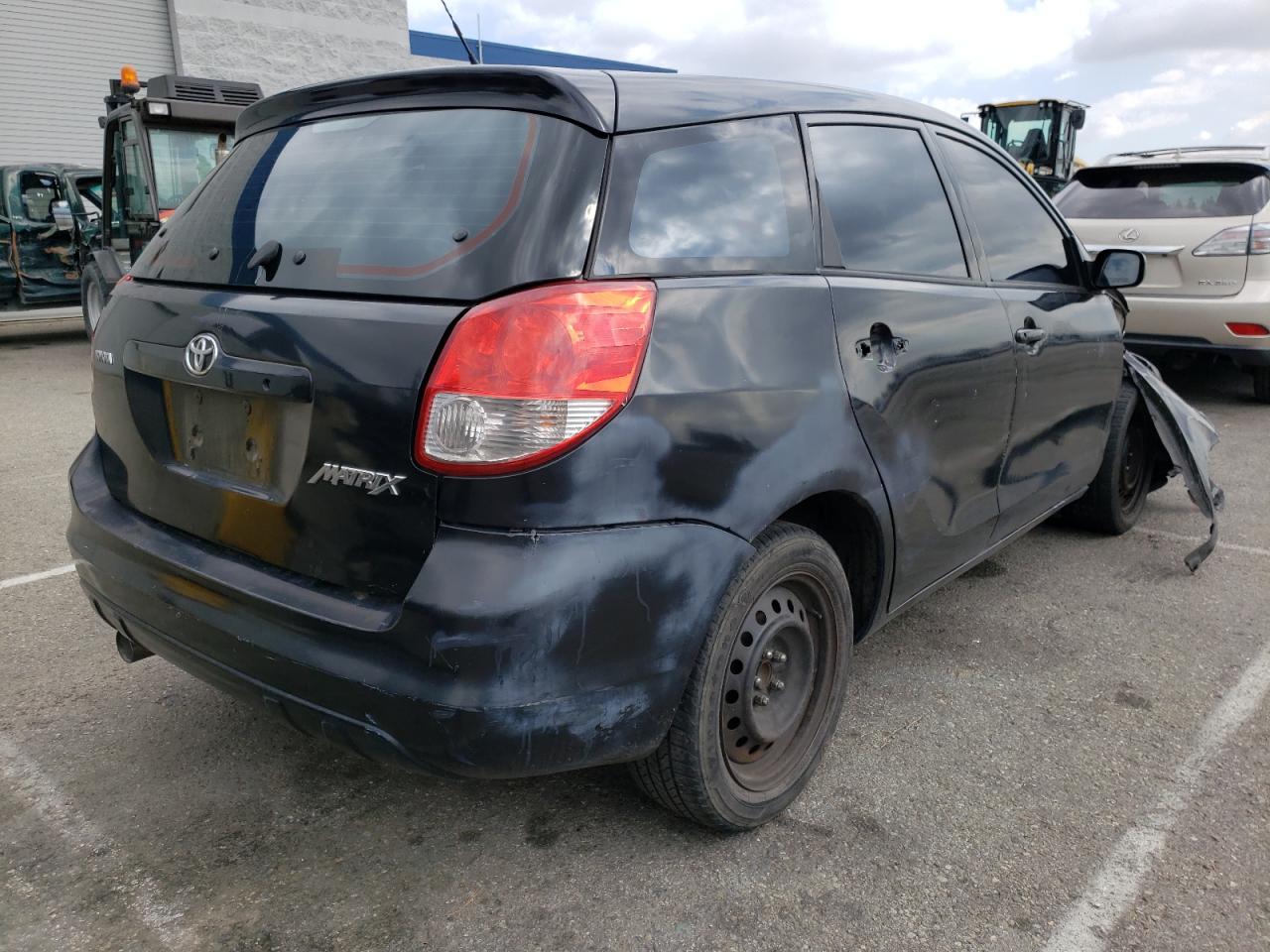 Photo 4 from auction – 2003 TOYOTA MATRIX with VIN 2T1KR32E13C102653