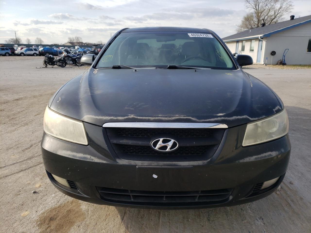 Photo 9 from auction – 2008 HYUNDAI SONATA SE with VIN 5NPEU46F28H383659