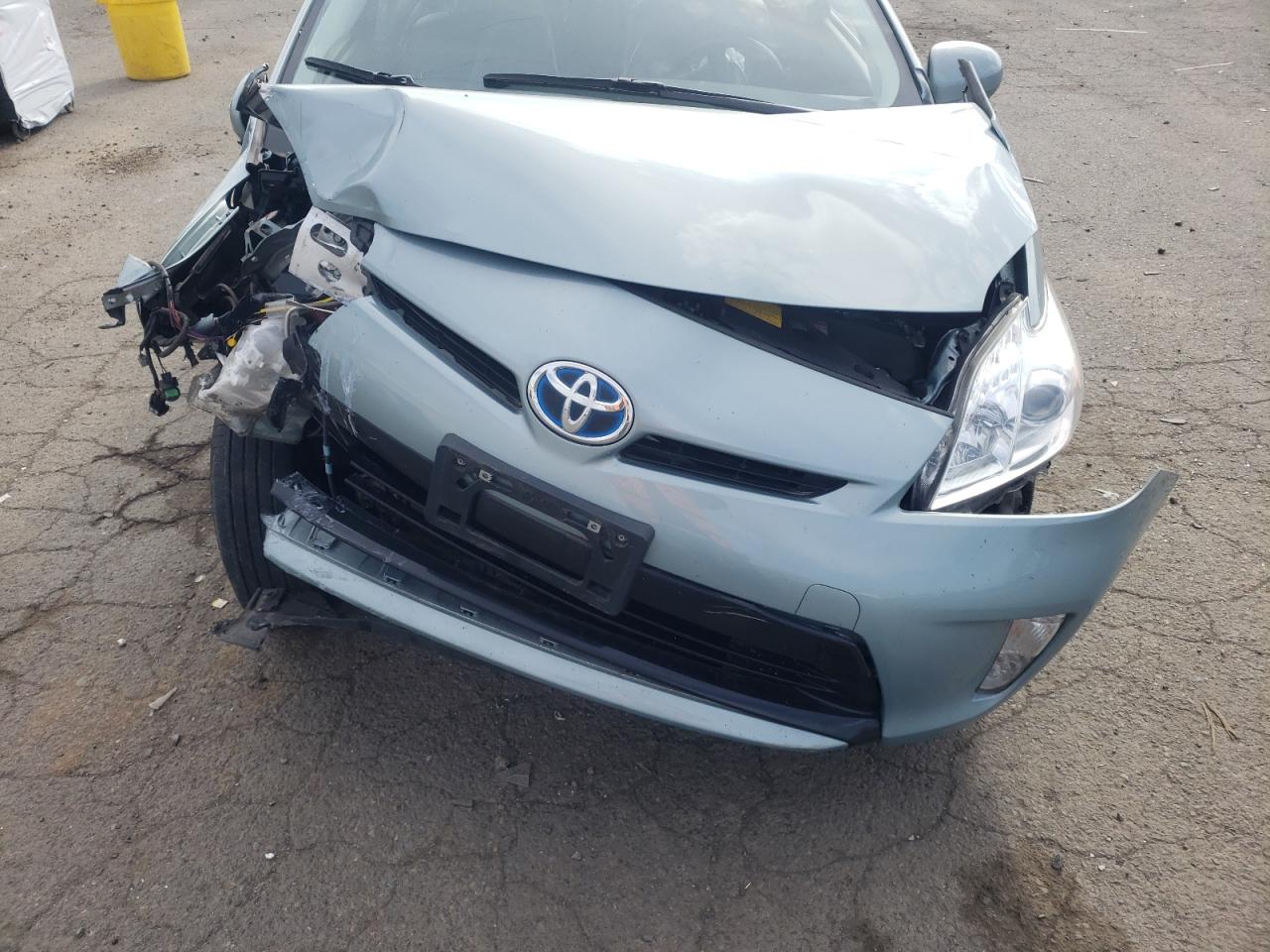 Photo 7 from auction – 2014 TOYOTA PRIUS with VIN JTDKN3DU0E1819925