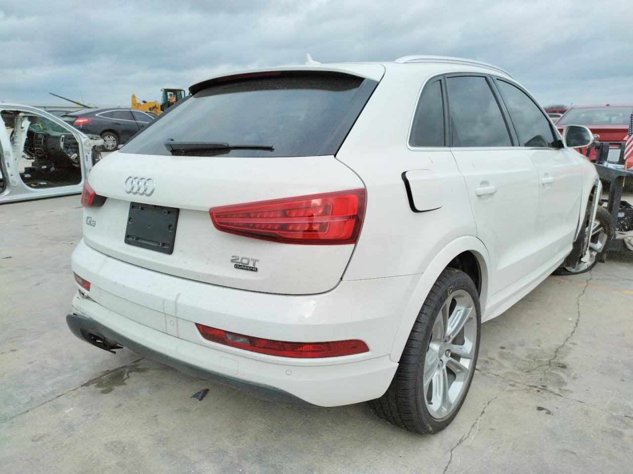 Photo 4 from auction – 2016 AUDI Q3 PREMIUM with VIN WA1EFCFS3GR017681