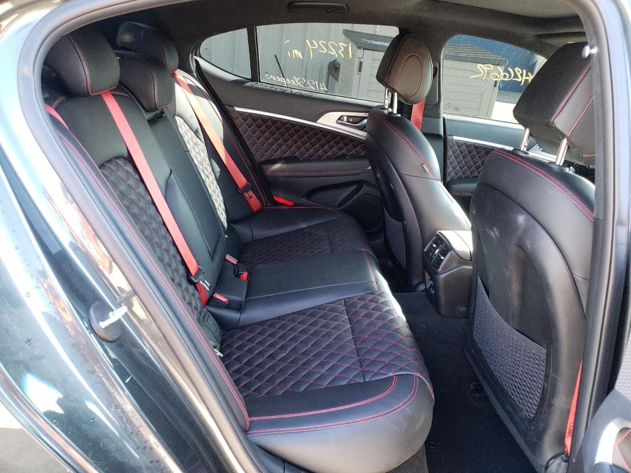 Photo 6 from auction – 2022 GENESIS G70 BASE with VIN KMTG54TE5NU085403