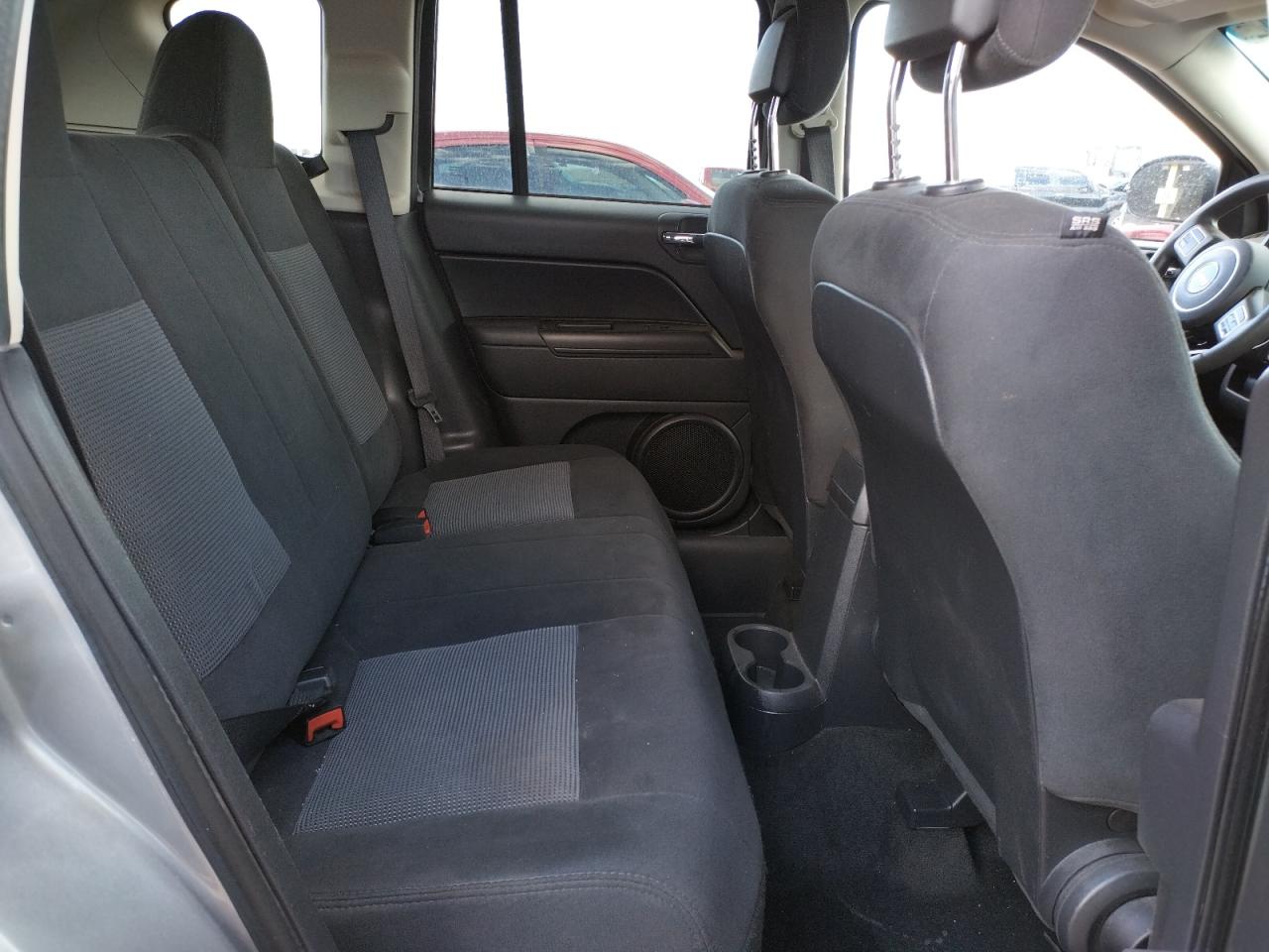 Photo 6 from auction – 2017 JEEP COMPASS SP with VIN 1C4NJCBA5HD147204