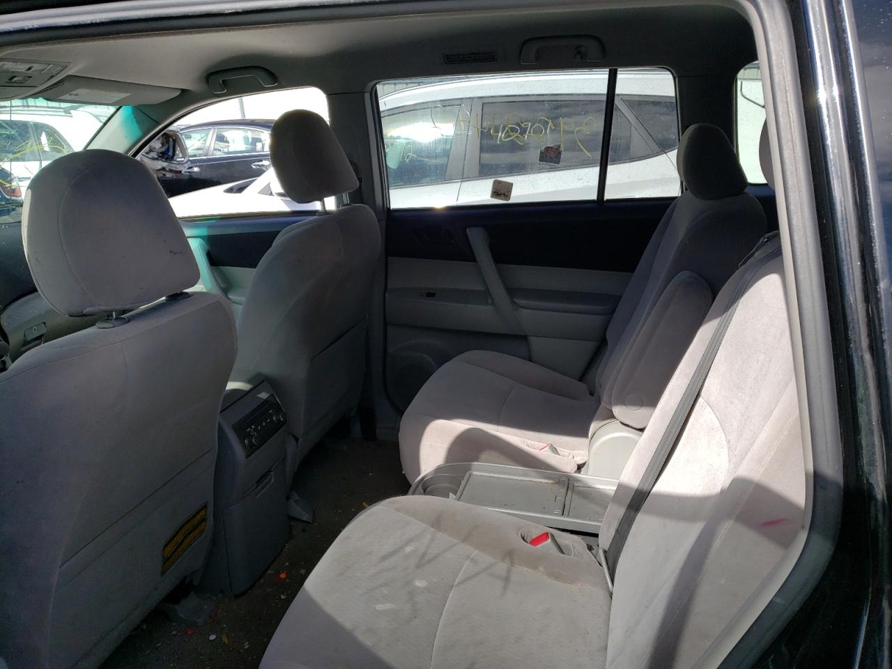 Photo 6 from auction – 2009 TOYOTA HIGHLANDER with VIN JTEES41A292116747