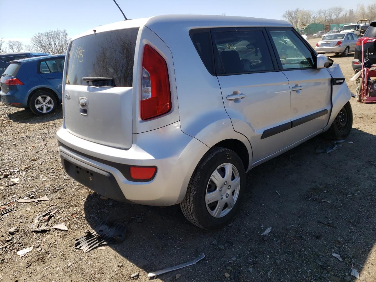 Photo 4 from auction – 2013 KIA SOUL with VIN KNDJT2A58D7764872