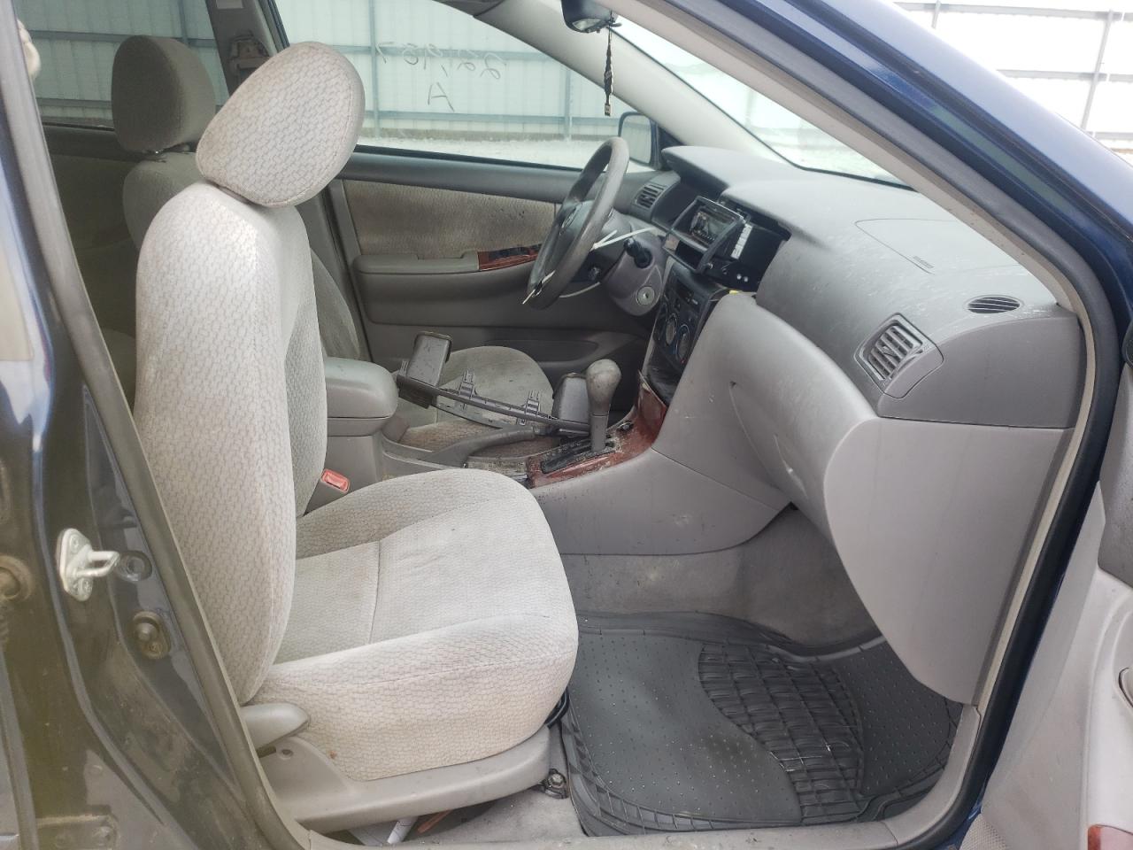Photo 5 from auction – 2004 TOYOTA COROLLA CE with VIN 1NXBR32E04Z326268