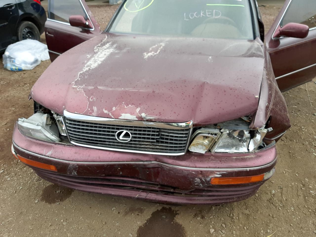 Photo 9 from auction – 1990 LEXUS LS 400 with VIN JT8UF11E2L0043466