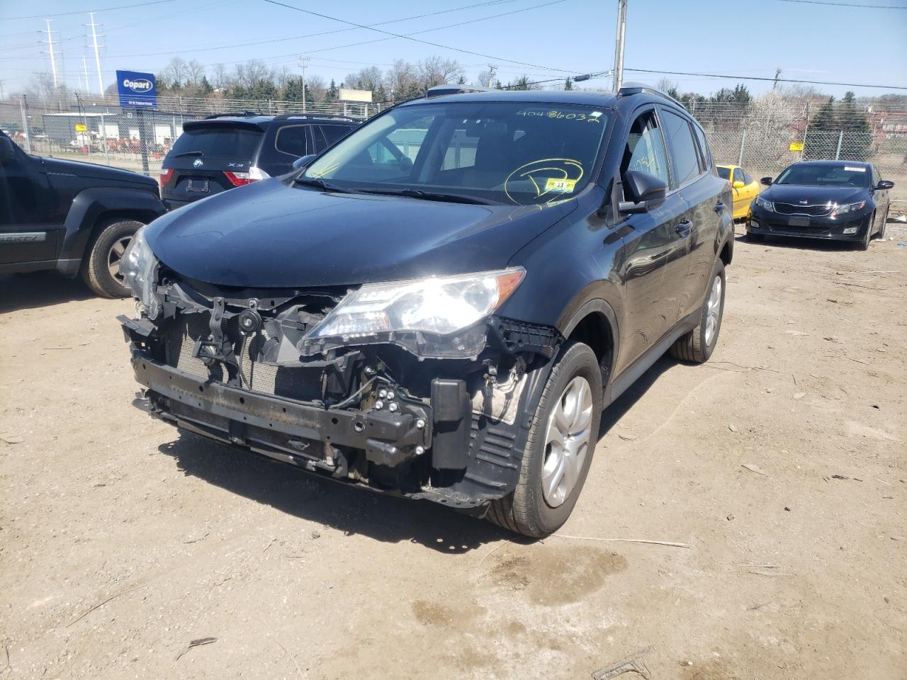 Photo 2 from auction – 2015 TOYOTA RAV4 LE with VIN 2T3BFREV7FW382628