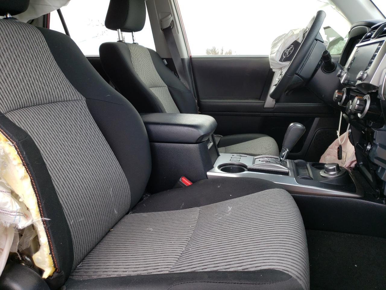 Photo 5 from auction – 2021 TOYOTA 4RUNNER SR with VIN JTEMU5JR8M5940874