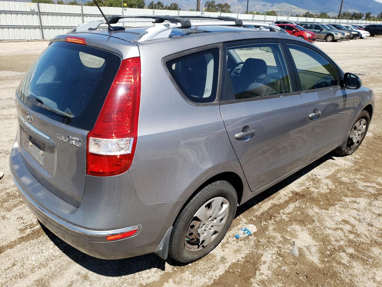 Photo 4 from auction – 2011 HYUNDAI ELANTRA TO with VIN KMHDC8AEXBU110630