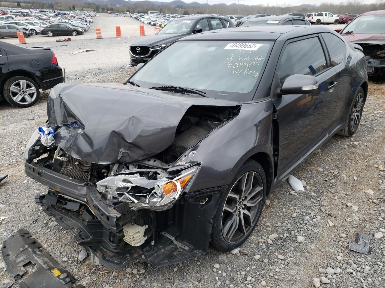 Photo 2 from auction – 2014 TOYOTA SCION TC with VIN JTKJF5C71E3088516