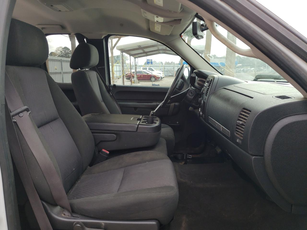 Photo 5 from auction – 2012 CHEVROLET SILVERADO with VIN 1GCRKSE75CZ355636
