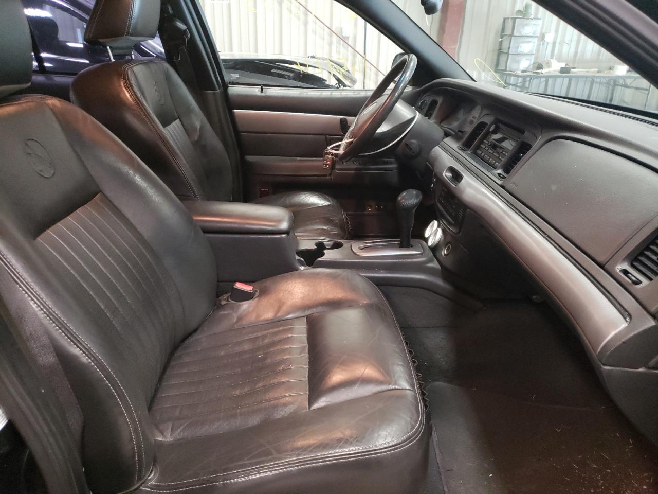 Фото 5 с аукциона – 2003 MERCURY MARAUDER с VIN 2MEHM75VX3X628883
