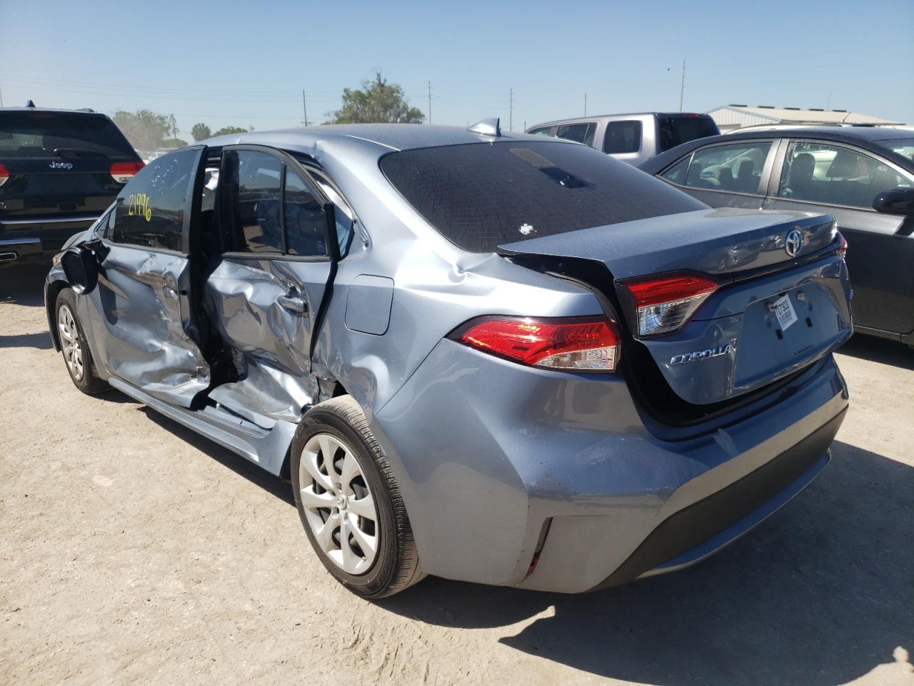 Photo 3 from auction – 2020 TOYOTA COROLLA LE with VIN JTDEPRAE6LJ063389