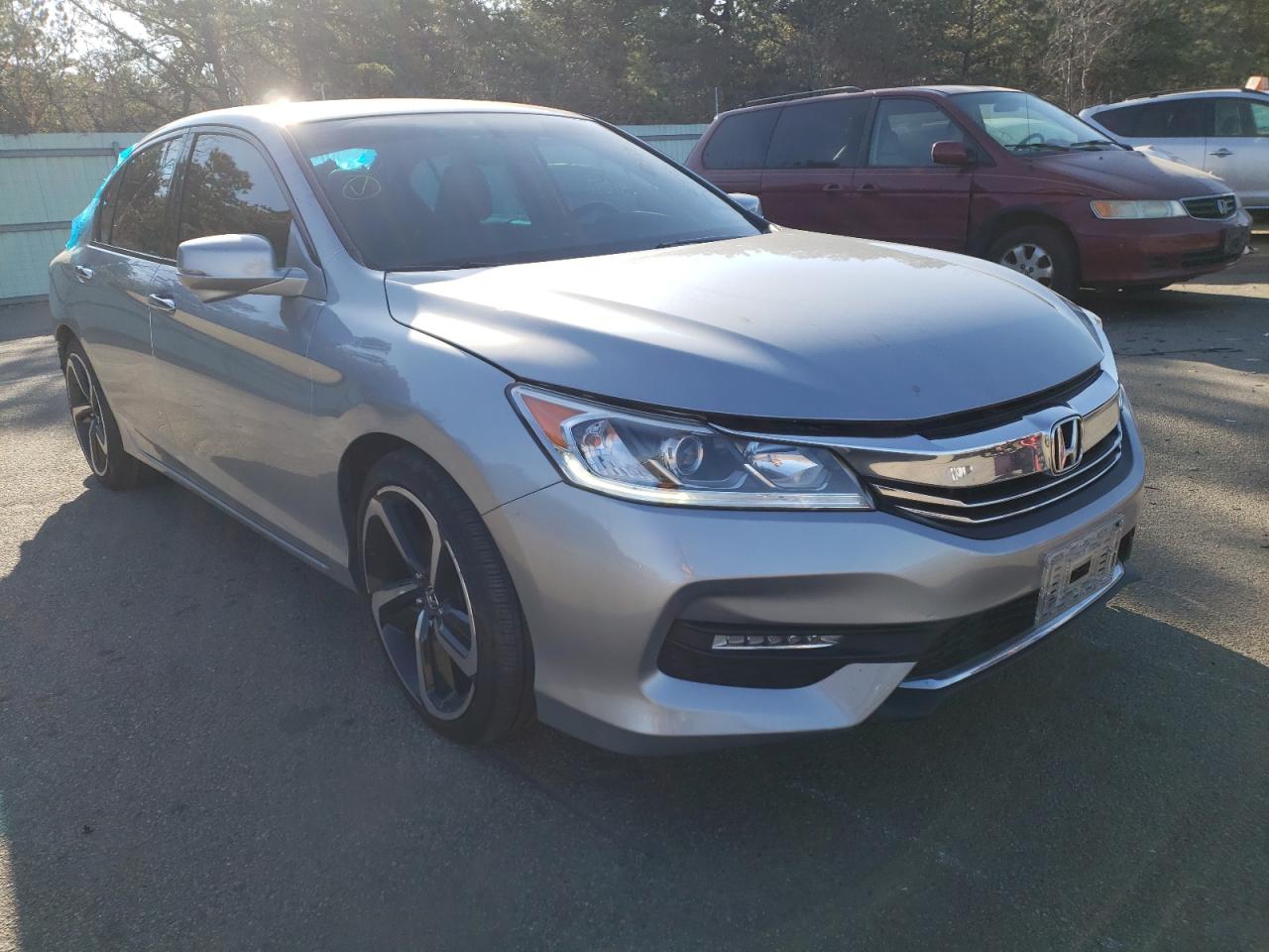 HONDA ACCORD EXL 2017 with VIN 1HGCR3F80HA024209 - Photo from auction