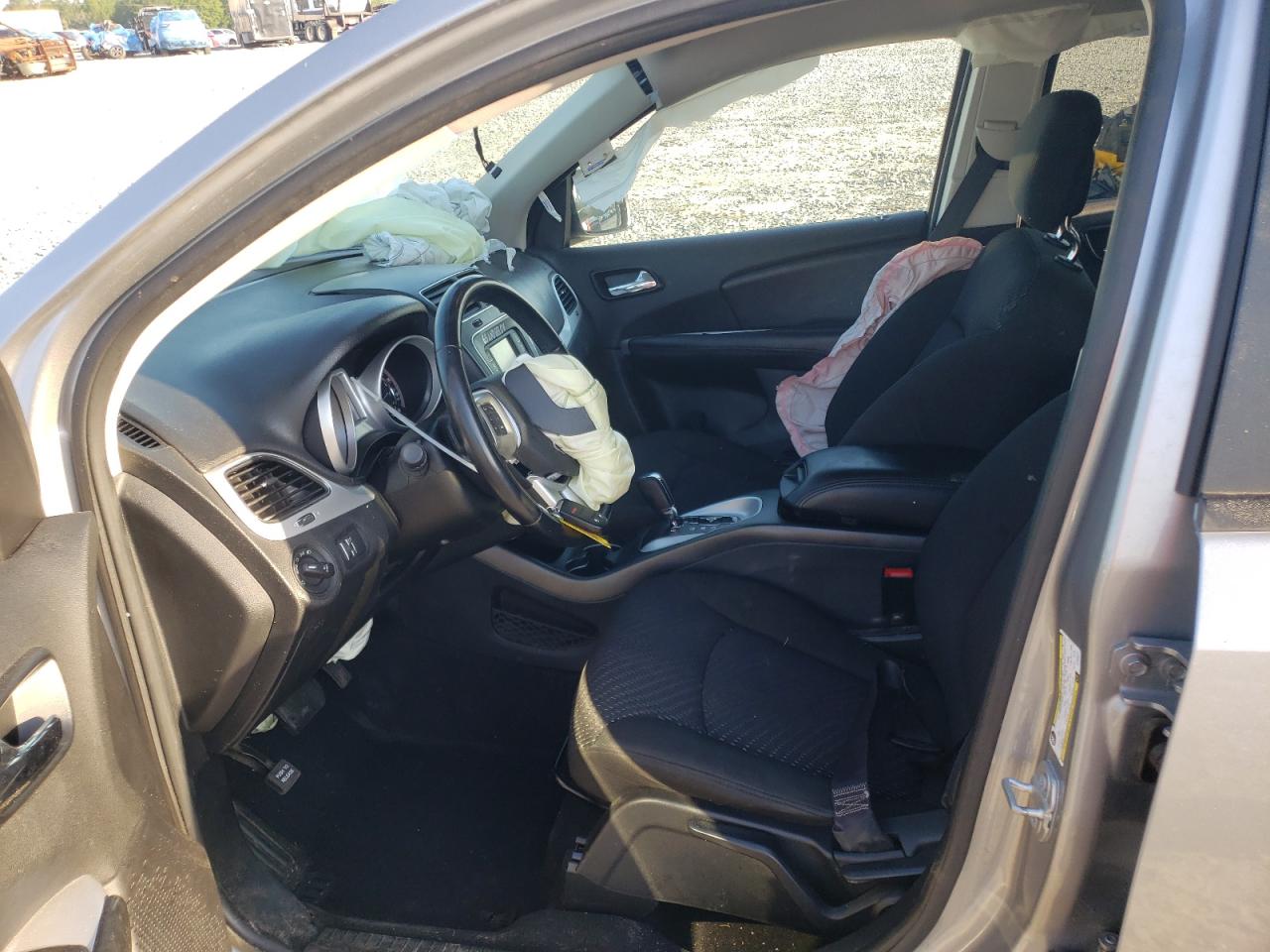 Photo 5 from auction – 2019 DODGE JOURNEY SE with VIN 3C4PDCBB5KT836511