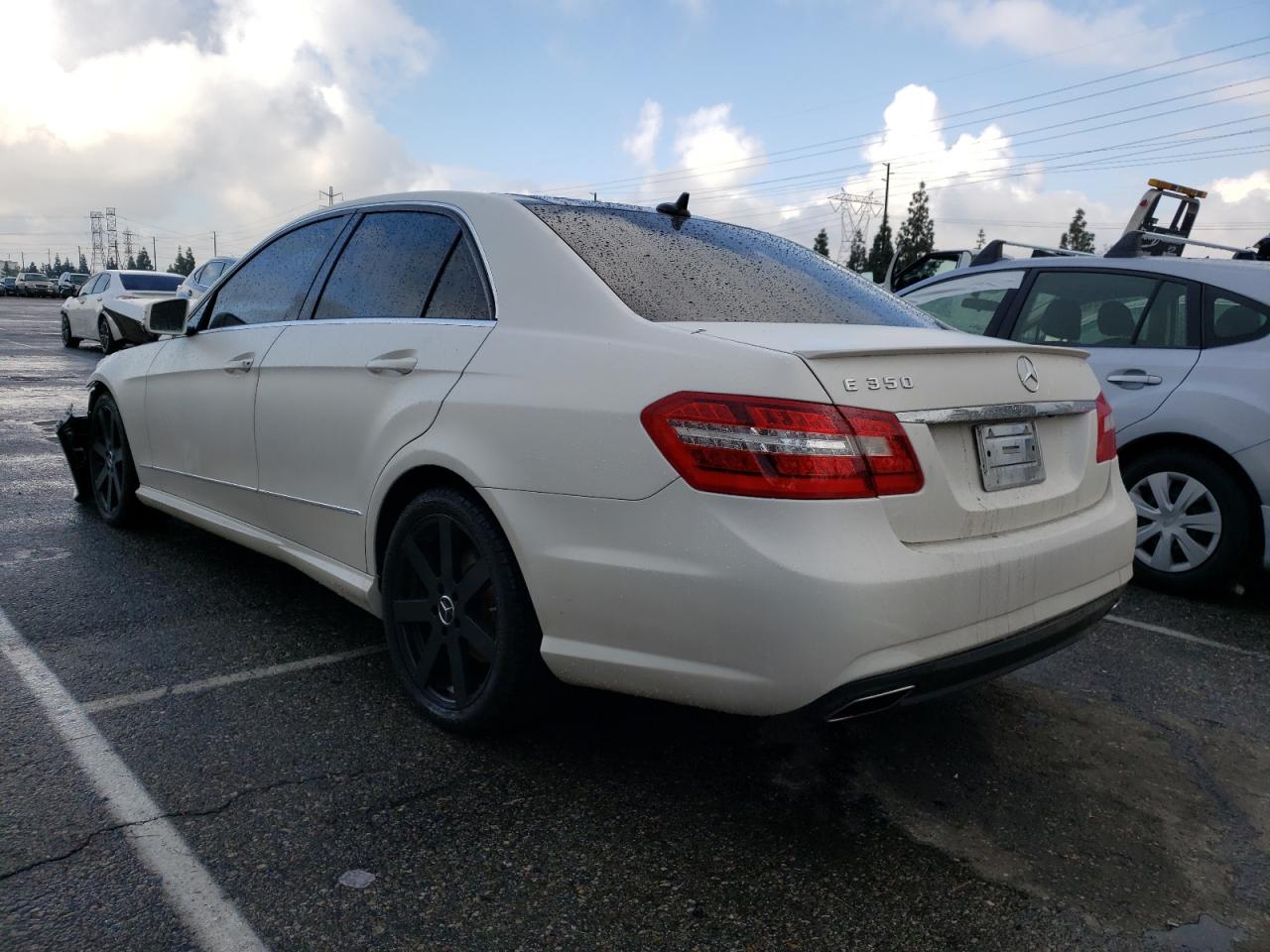 Photo 3 from auction – 2011 MERCEDES-BENZ E 350 with VIN WDDHF5GB4BA404590