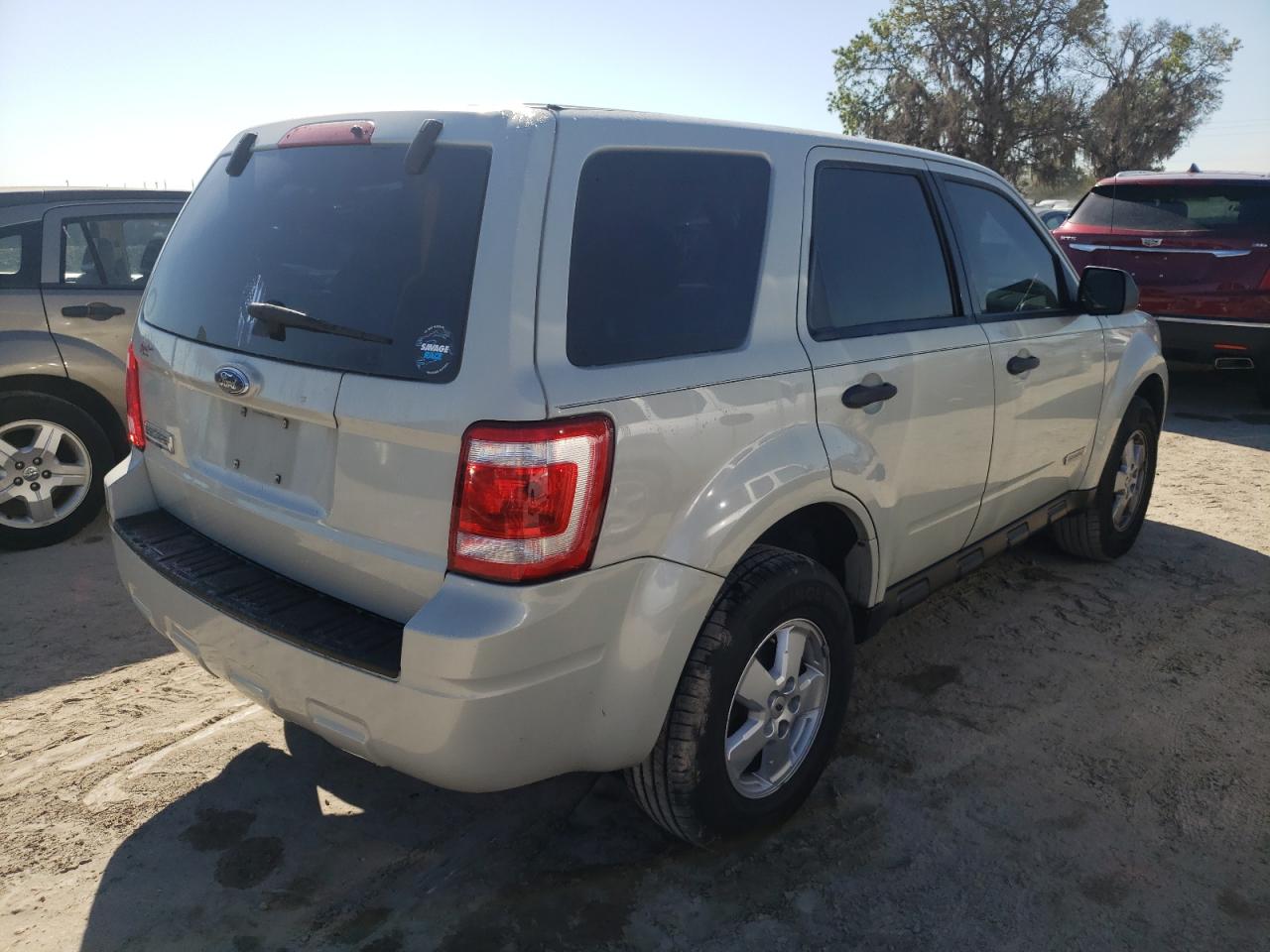 Photo 4 from auction – 2008 FORD ESCAPE XLS with VIN 1FMCU02Z68KA42956