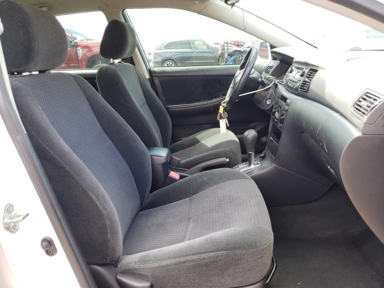 Photo 5 from auction – 2005 TOYOTA COROLLA CE with VIN 1NXBR32E25Z526246
