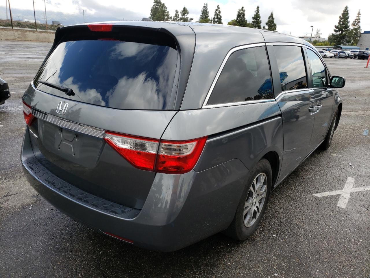Photo 4 from auction – 2013 HONDA ODYSSEY EX with VIN 5FNRL5H6XDB067815