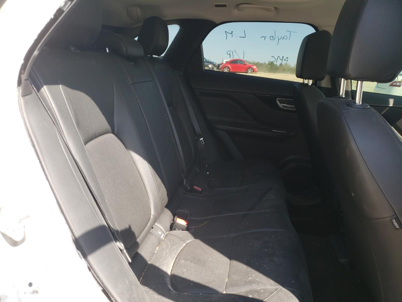 Foto 6 de la subasta – 2017 JAGUAR F-PACE PRE con VIN SADCJ2BVXHA047156