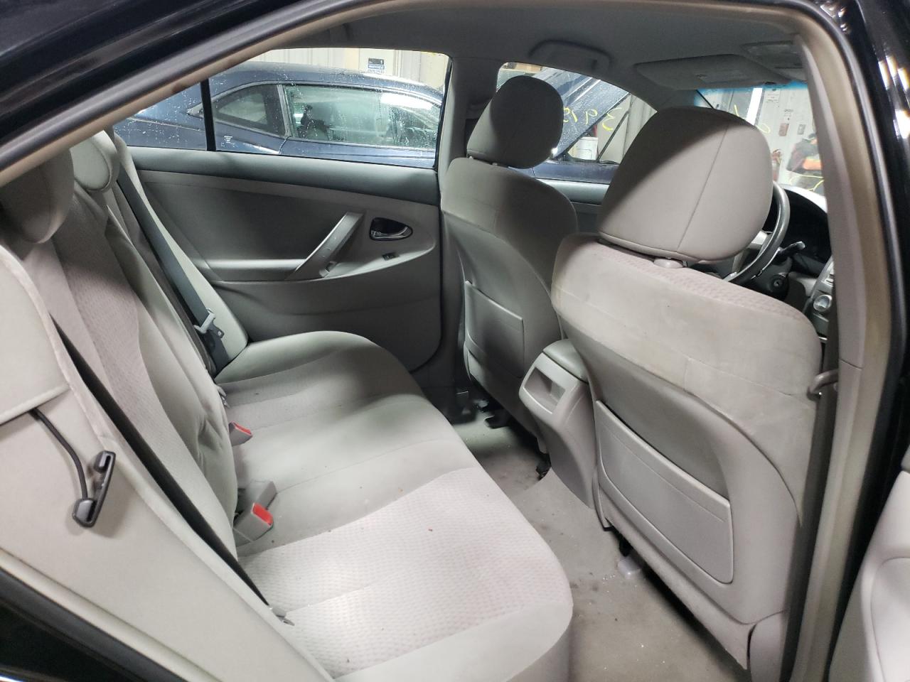 Photo 6 from auction – 2011 TOYOTA CAMRY BASE with VIN 4T1BF3EKXBU717063