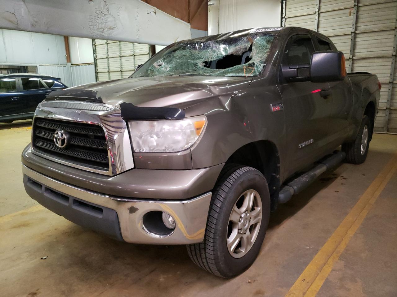 Photo 2 from auction – 2008 TOYOTA TUNDRA DOU with VIN 5TBBV54168S523714