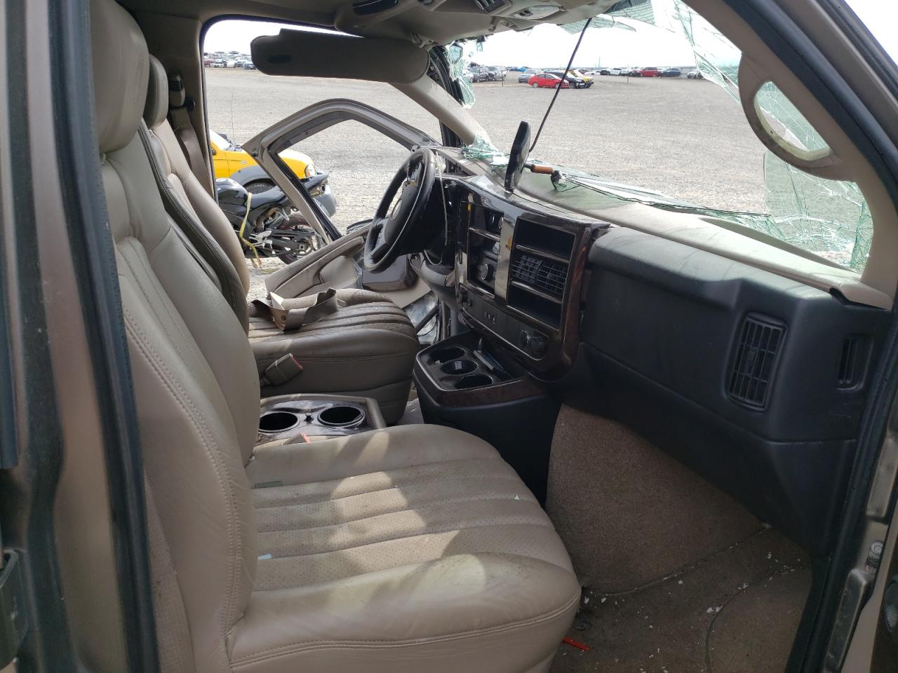 Photo 5 from auction – 2012 CHEVROLET EXPRESS G1 with VIN 1GBSGDC4XC1128582