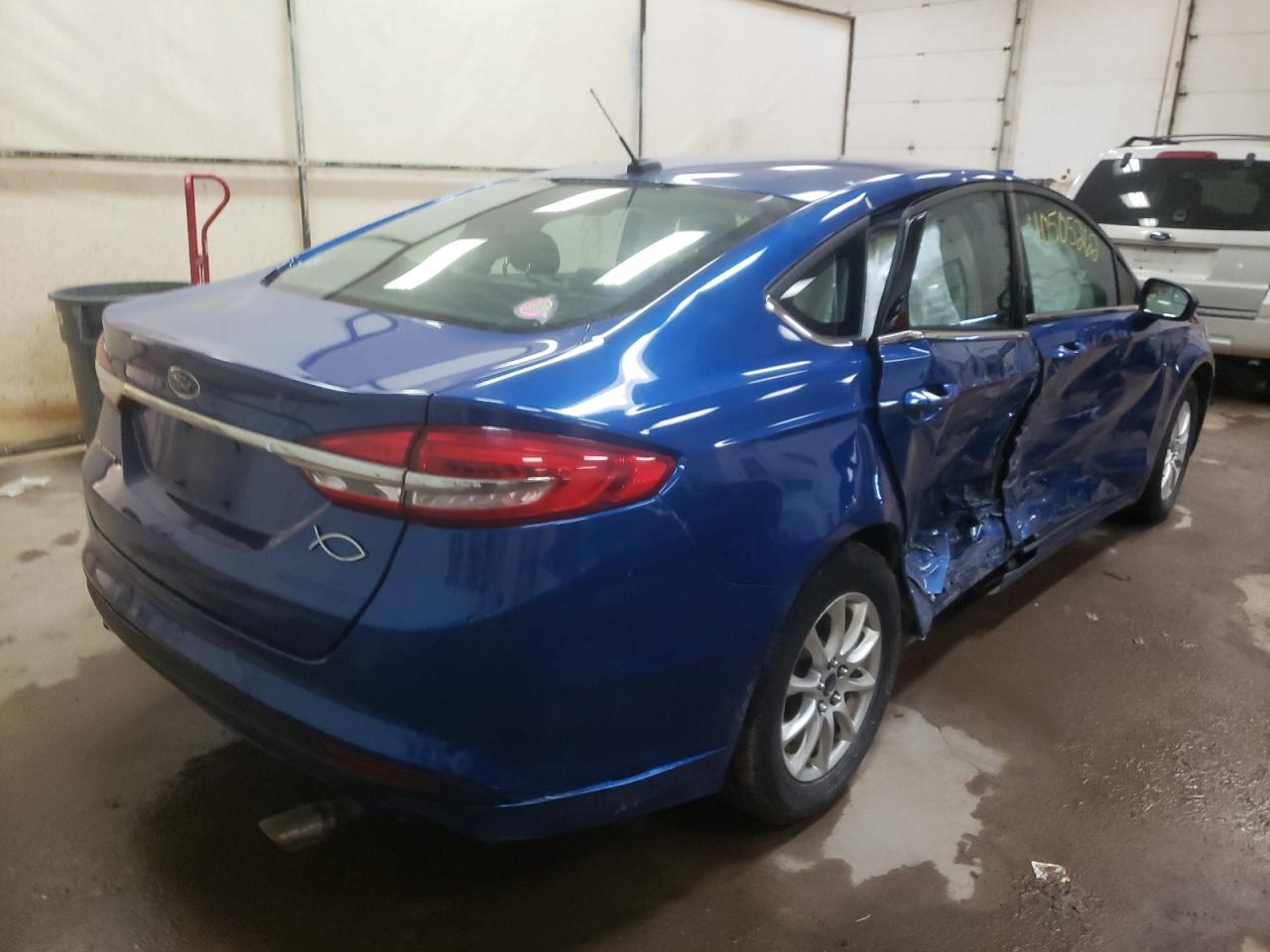 Photo 4 from auction – 2017 FORD FUSION S with VIN 3FA6P0G70HR170773