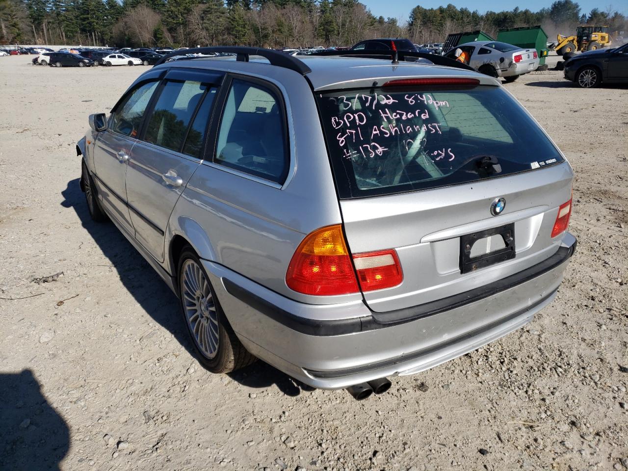 Photo 3 from auction – 2003 BMW 325 XIT with VIN WBAEP33483PF02350