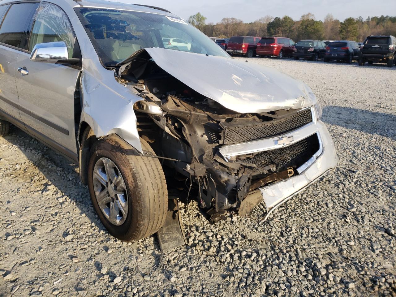 Photo 9 from auction – 2012 CHEVROLET TRAVERSE L with VIN 1GNKRFED5CJ319879