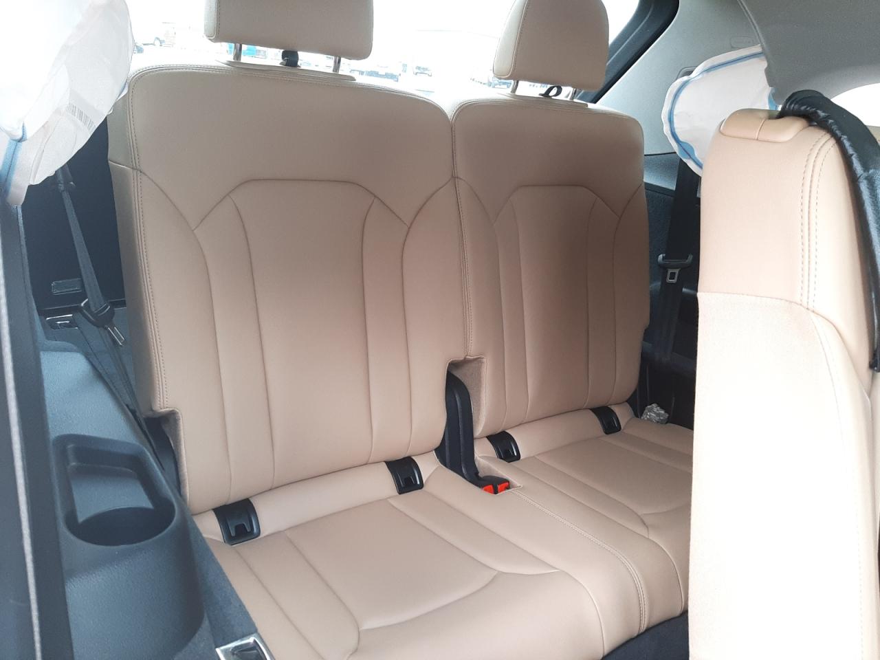 Photo 9 from auction – 2021 AUDI Q7 PREMIUM with VIN WA1AJAF78MD033476