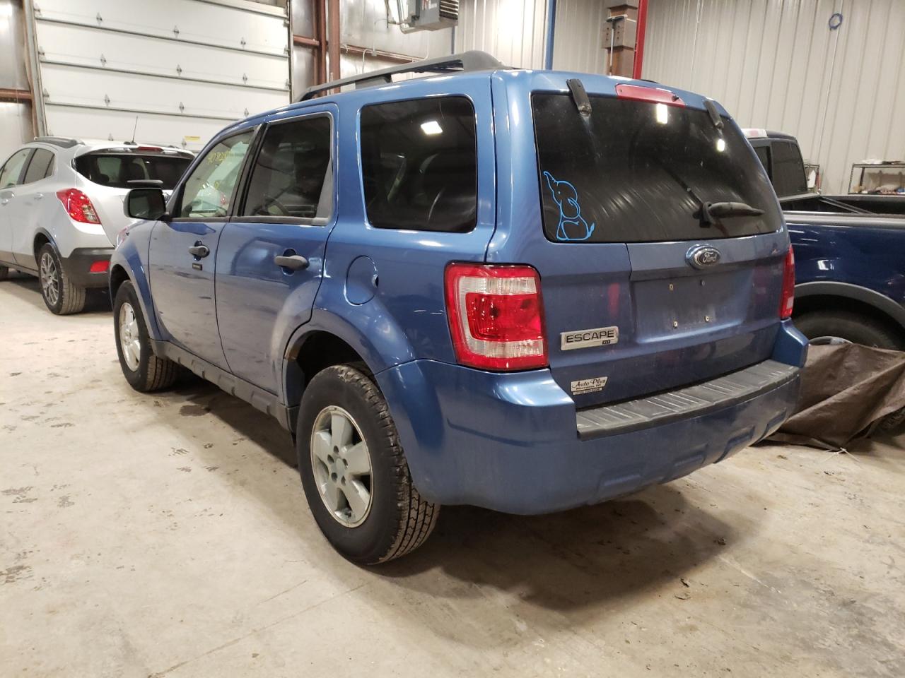 Photo 3 from auction – 2009 FORD ESCAPE XLT with VIN 1FMCU03G49KA59916
