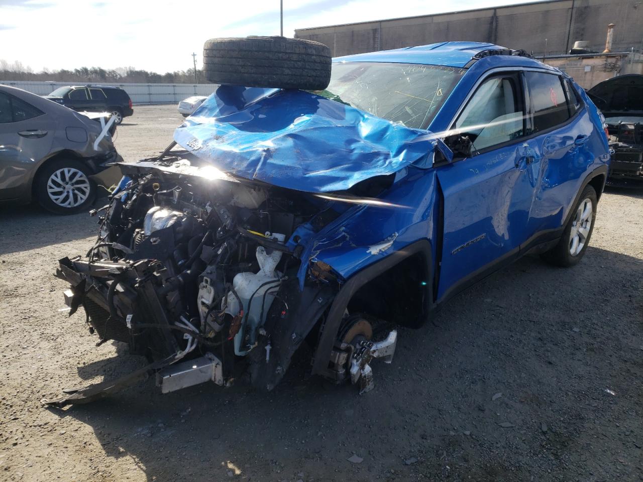 Photo 2 from auction – 2018 JEEP COMPASS with VIN 3C4NJDBB5JT484227