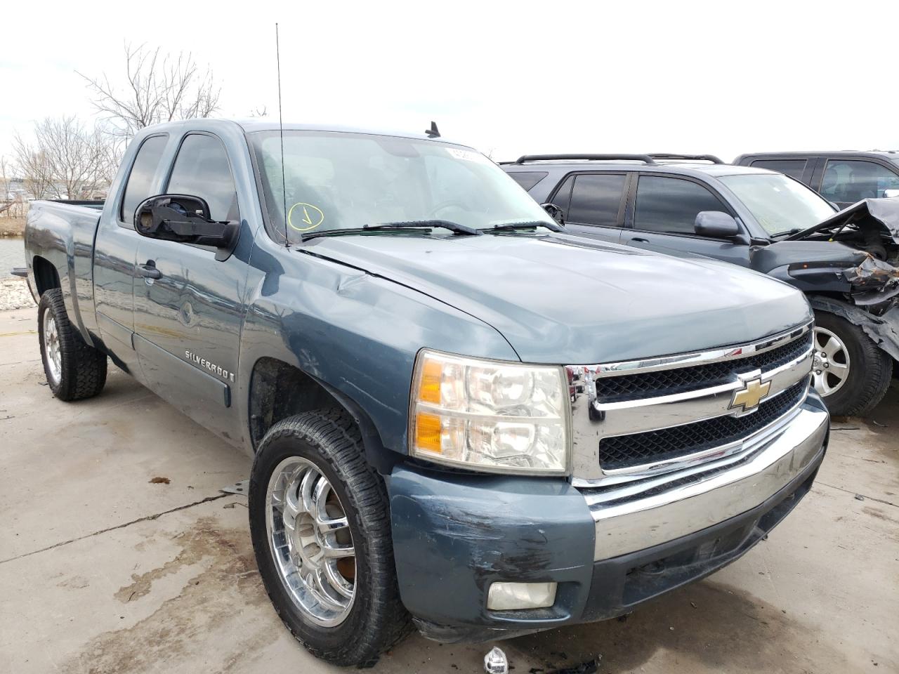 CHEVROLET SILVERADO 2007 with VIN 2GCEC19J171655510 - Photo from auction
