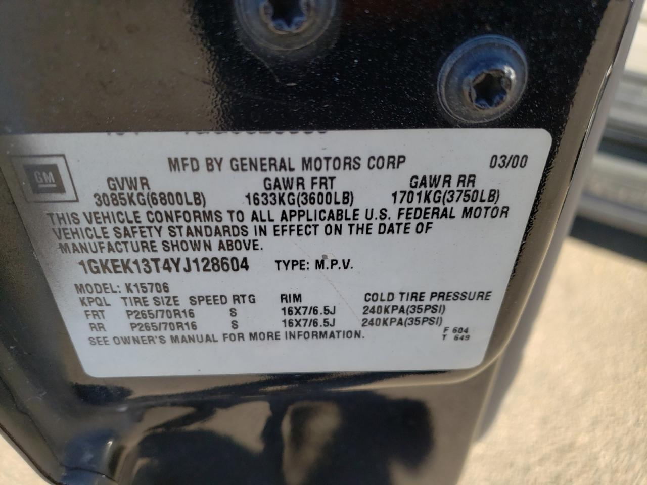 Photo 10 from auction – 2000 GMC YUKON with VIN 1GKEK13T4YJ128604