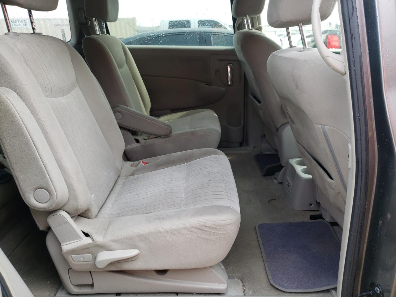 Photo 6 from auction – 2014 NISSAN QUEST S with VIN JN8AE2KP0E9104023