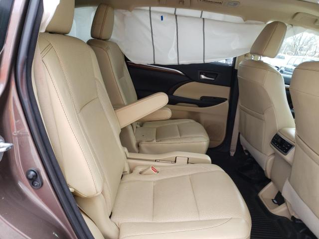 Photo 6 from auction – 2018 TOYOTA HIGHLANDER with VIN 5TDDZRFHXJS841735