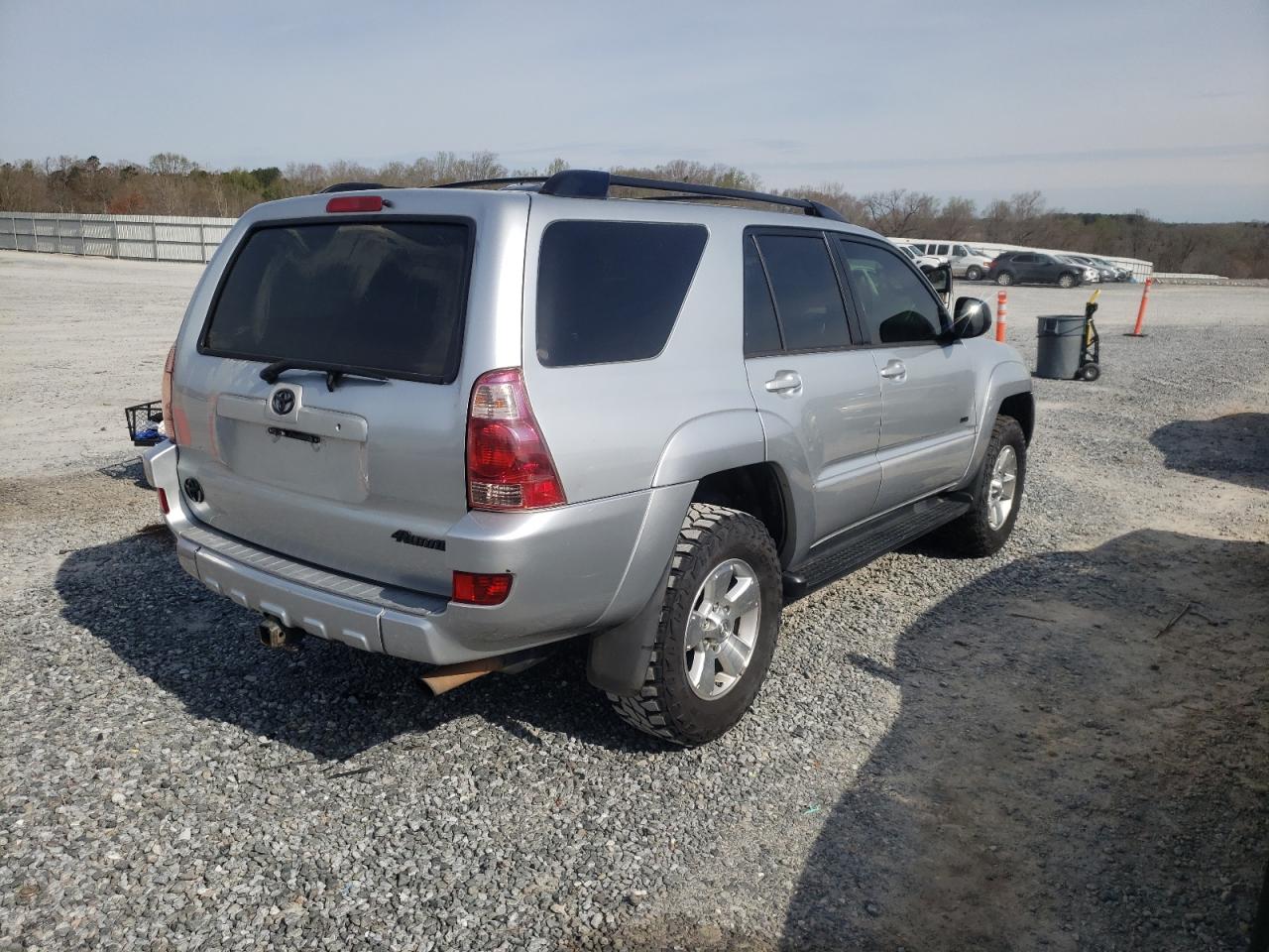 Photo 4 from auction – 2005 TOYOTA 4RUNNER SR with VIN JTEZU14R550051894