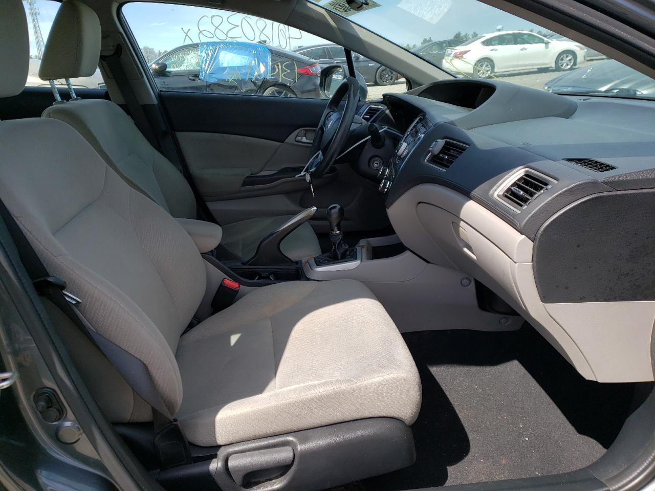 Photo 5 from auction – 2013 HONDA CIVIC LX with VIN 19XFB2E53DE010815