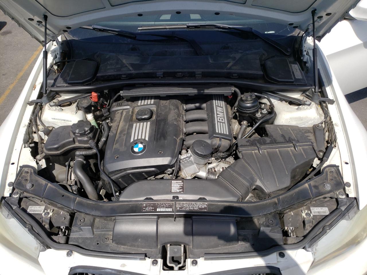Photo 7 from auction – 2011 BMW 328I with VIN WBAPH5G58BNN58963