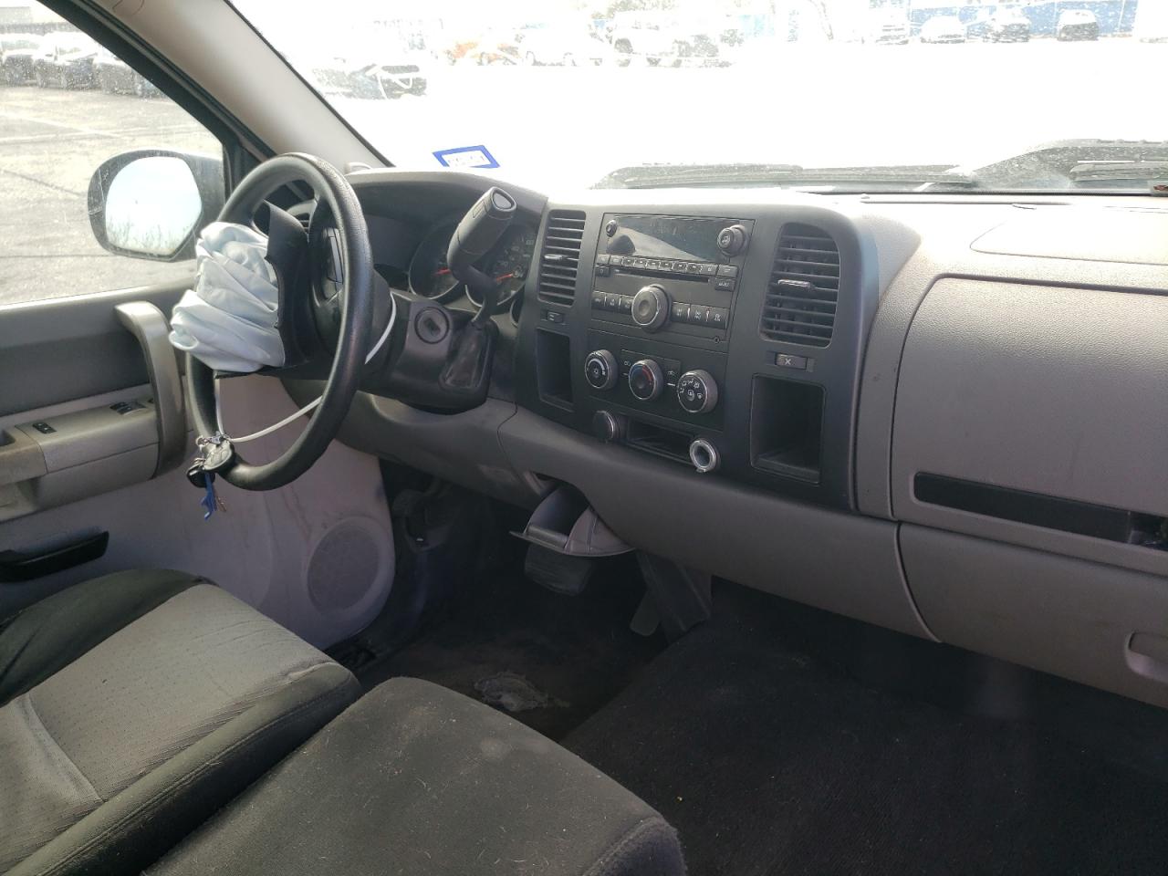 Photo 9 from auction – 2009 CHEVROLET SILVERADO with VIN 1GCEC14X79Z117237