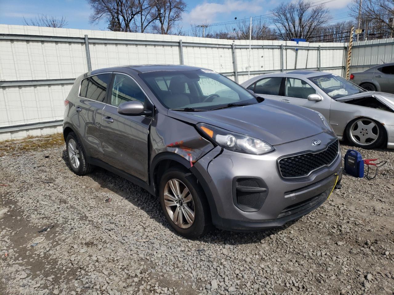 KIA SPORTAGE L 2017 with VIN KNDPM3AC0H7208511 - Photo from auction